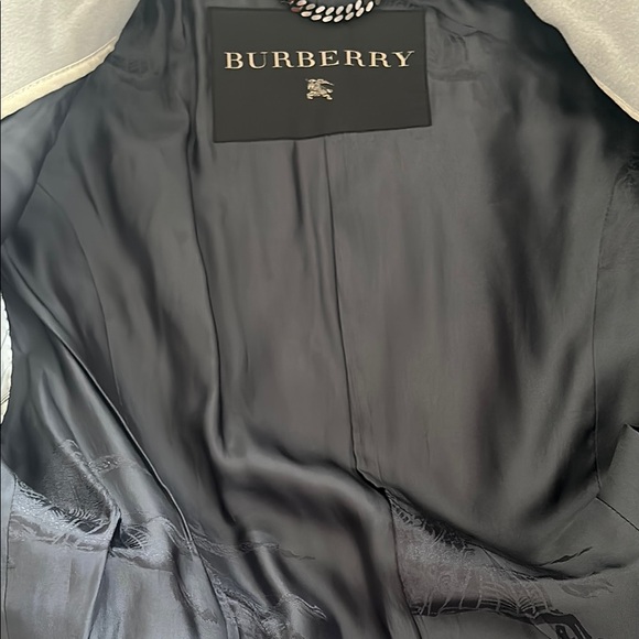 Burberry Dove Gray Coat with Many Detail gorgeous color and style. - Picture 12 of 14